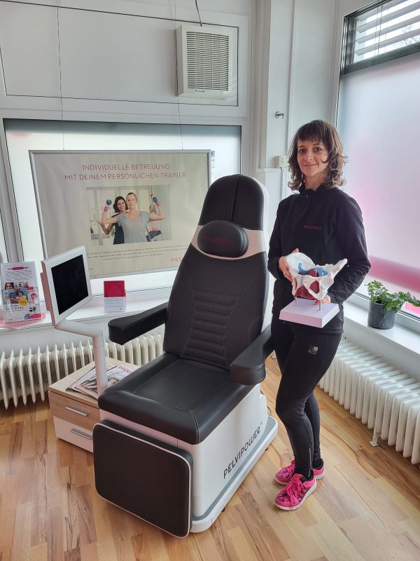 MAGNETFELD-BECKENBODEN-TRAINING / 10er - Block im Wert von € 390