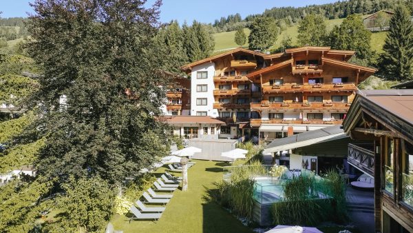 Hotel Die Sonne****s Saalbach - 3 N für 2 Erw. und 2 Kinder inkl. HP um nur € 788,-