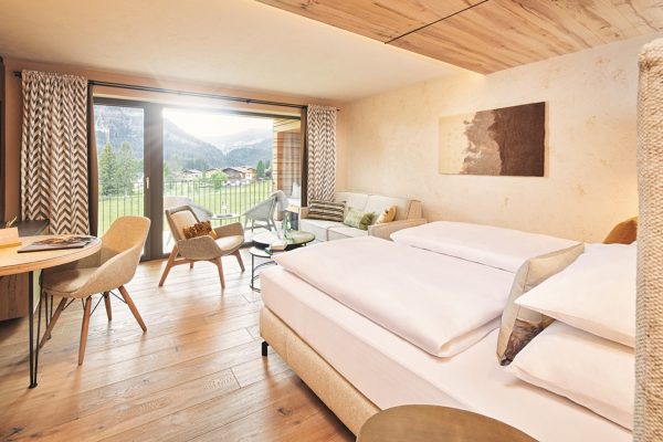 Hotel Sonnenhof - Tannheimer Tal - Tirol - 2 N für 2 Erw.  inkl. 3/4 Genießerpension um nur € 350,-